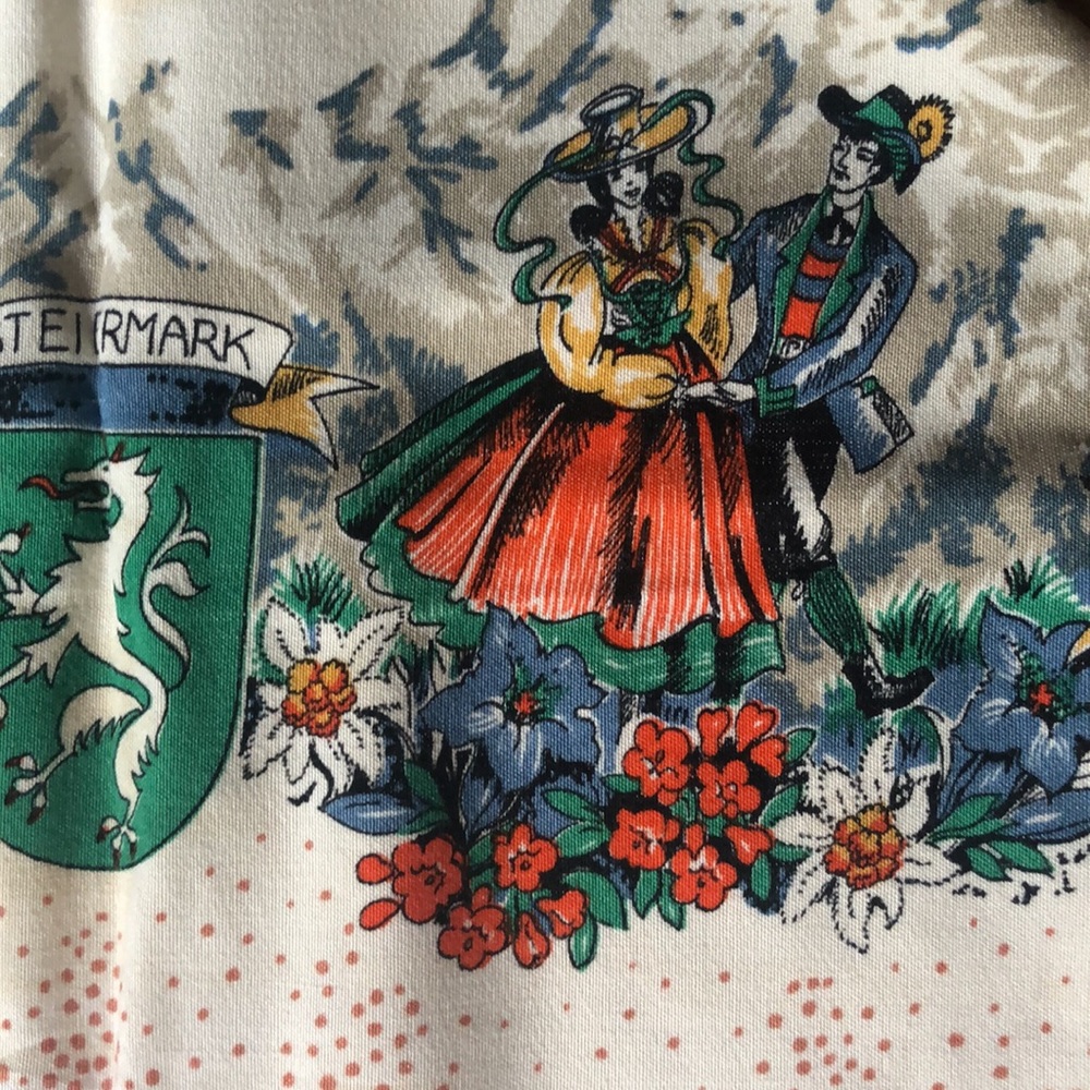 German scarf - Picture 14 of 16